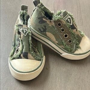 The Children's Place Green Camo Sneakers
